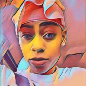 Meet your Posher, Arielle